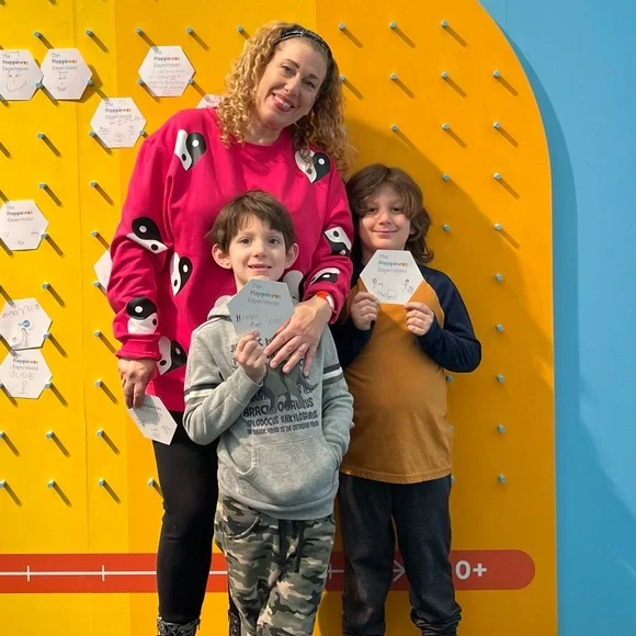 Sharing and selling together - Picture 5 of 5